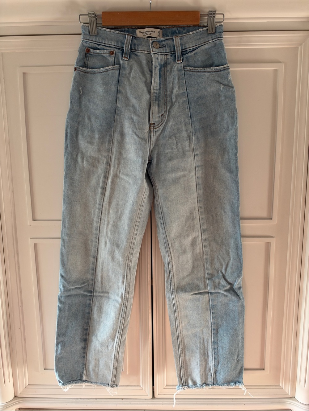 Abercrombie Ankle Straight Ultra High Rise